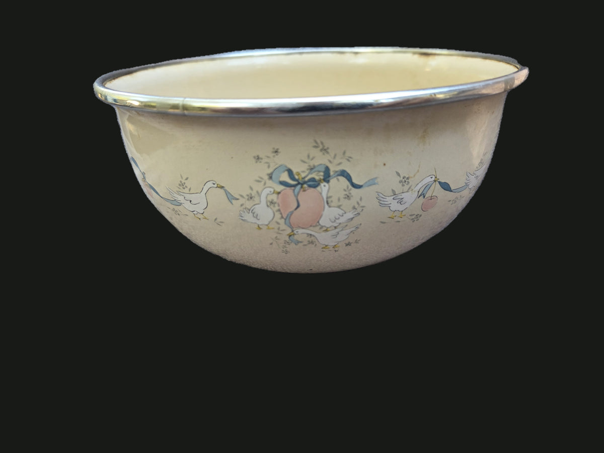 1980s Country Geese Enamelware Mixing Bowl — Front Geese Graphic (OGR-018) | Old Grain Revival