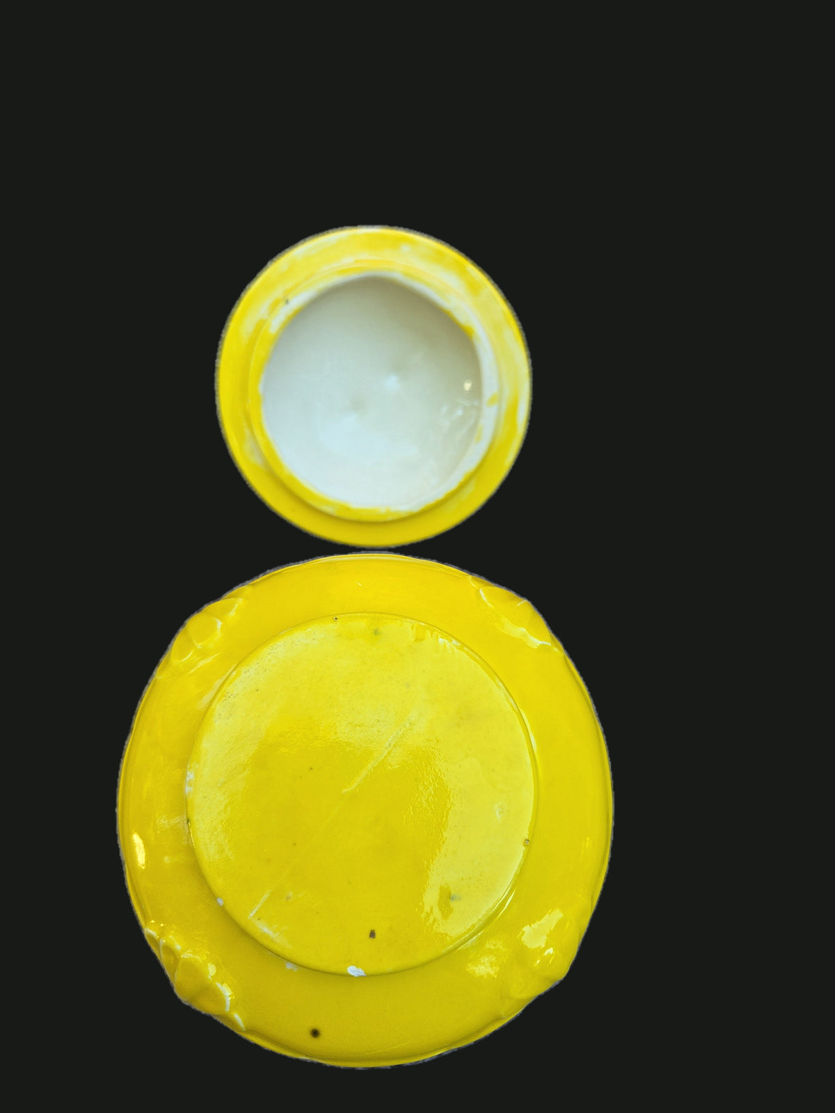 1970s Yellow Ceramic Cherub & Shell Lidded Jar — Underside And Lid View (OGR-020) | Old Grain Revival