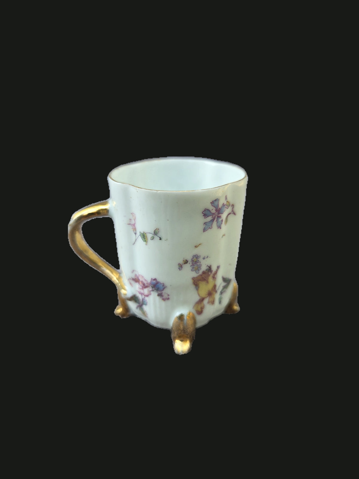 Antique c. 1891–1918 Victoria Carlsbad Austria Scalloped Four-Footed Porcelain Demitasse Cup — OGR-052 - OGR-052_2_Left_Handle_Profile_View_nobg.jpg